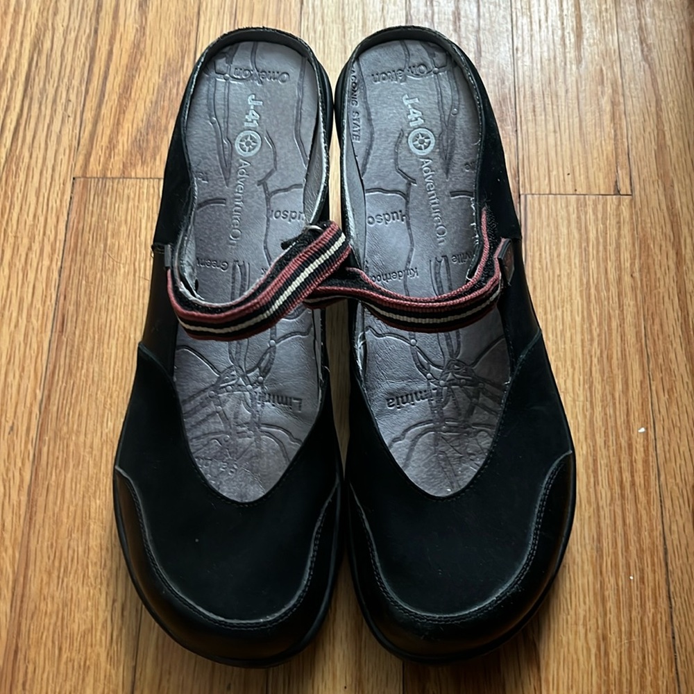 J-41 black leather open back shoe - size 10